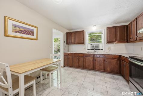 102 Metacomet Road Plainville CT 06062