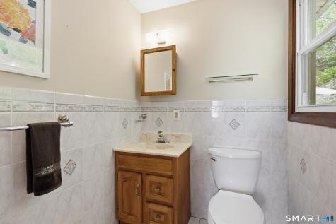 102 Metacomet Road Plainville CT 06062