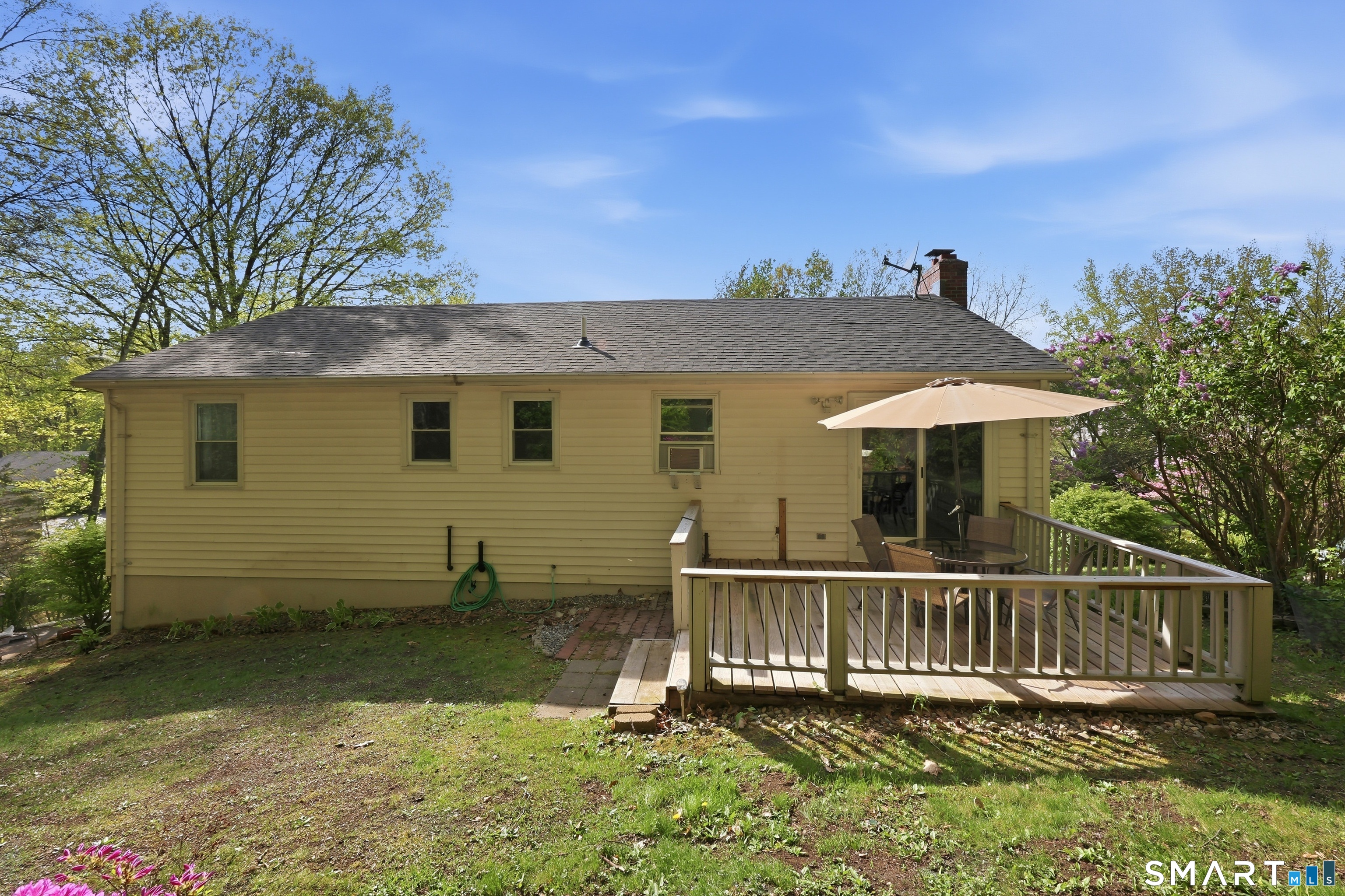102 Metacomet Road Plainville CT 06062