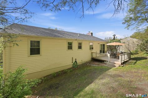 102 Metacomet Road Plainville CT 06062
