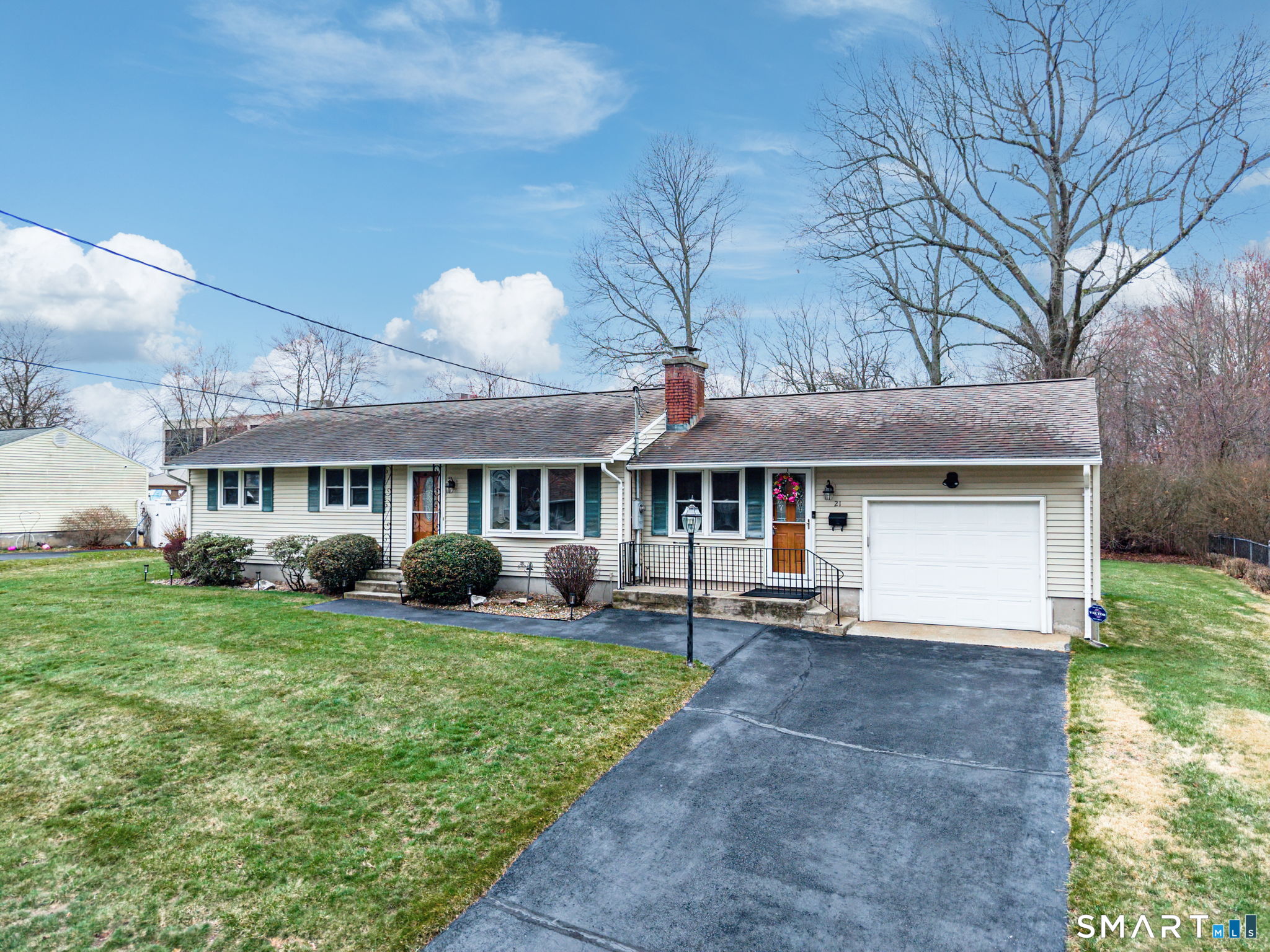 21 Riviera Drive Enfield CT 06082
