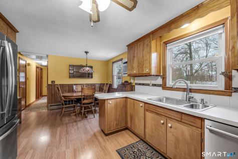 21 Riviera Drive Enfield CT 06082
