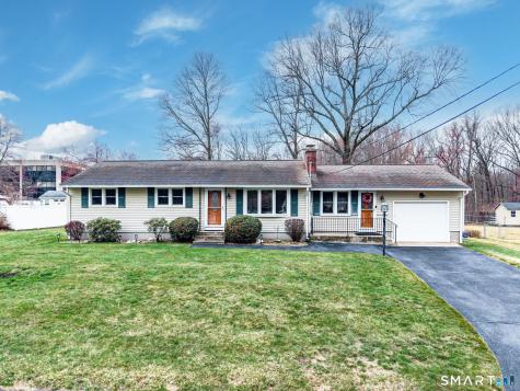21 Riviera Drive Enfield CT 06082