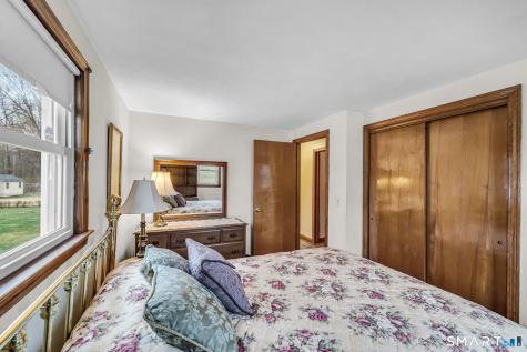 21 Riviera Drive Enfield CT 06082