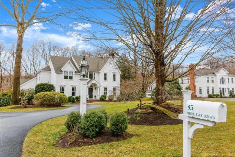 85 Stroll Rock Common Fairfield CT 06824