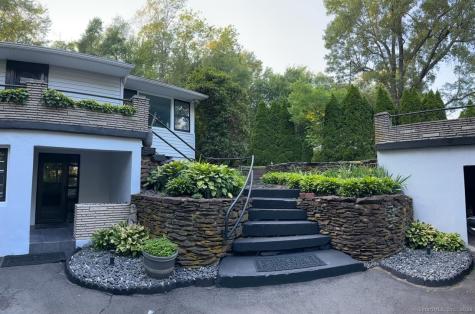 5 Old Orchard Road Bloomfield CT 06002