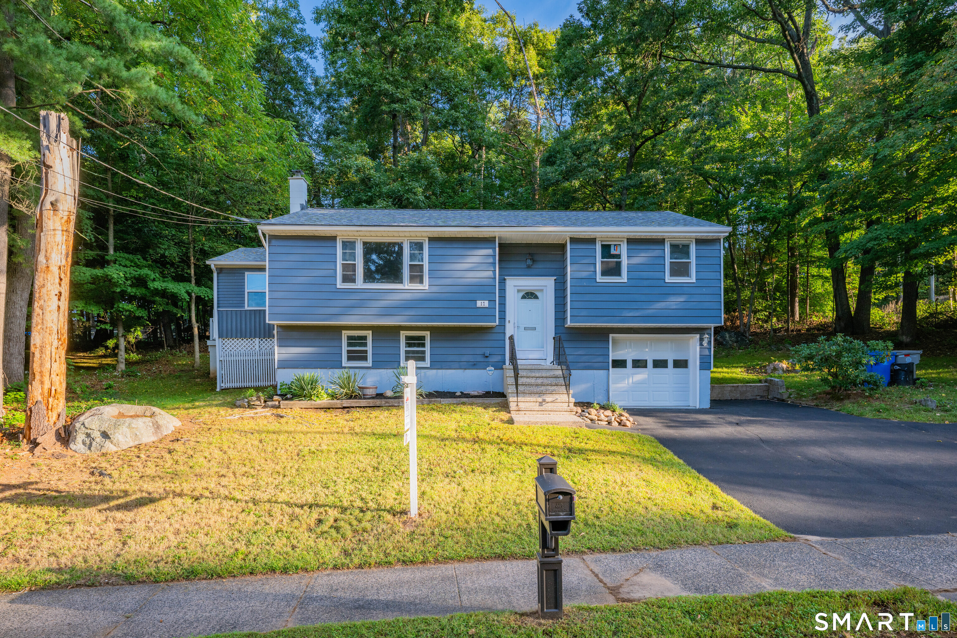 17 Rhoda Lane Bristol CT 06010
