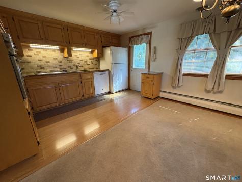 26 Woodside Lane Plainville CT 06062