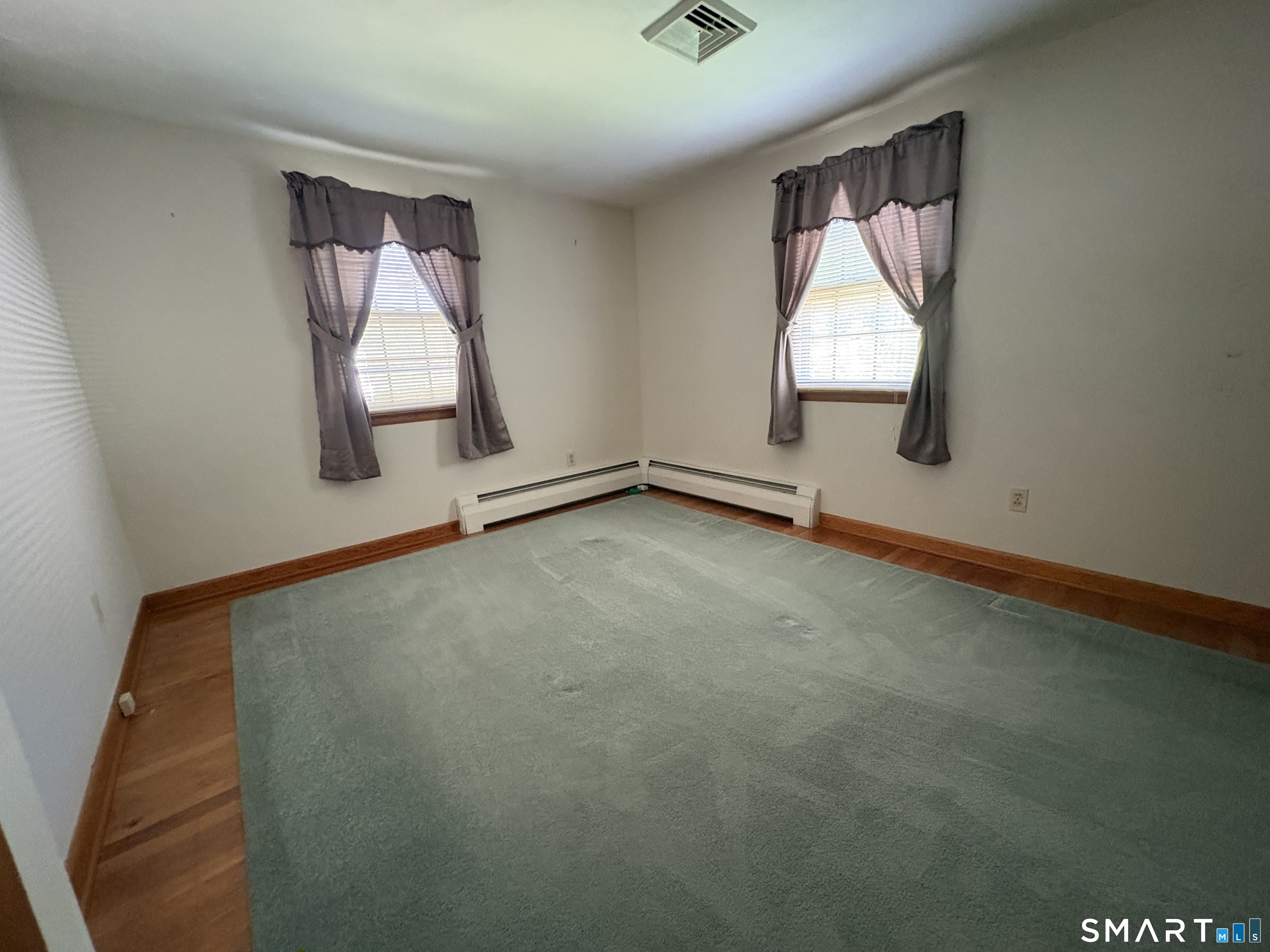 26 Woodside Lane Plainville CT 06062