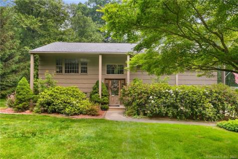 40 Huckleberry Hill Road Brookfield CT 06804
