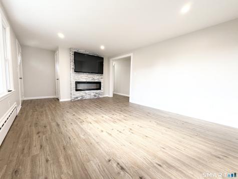 9 Eleanor Road Enfield CT 06082