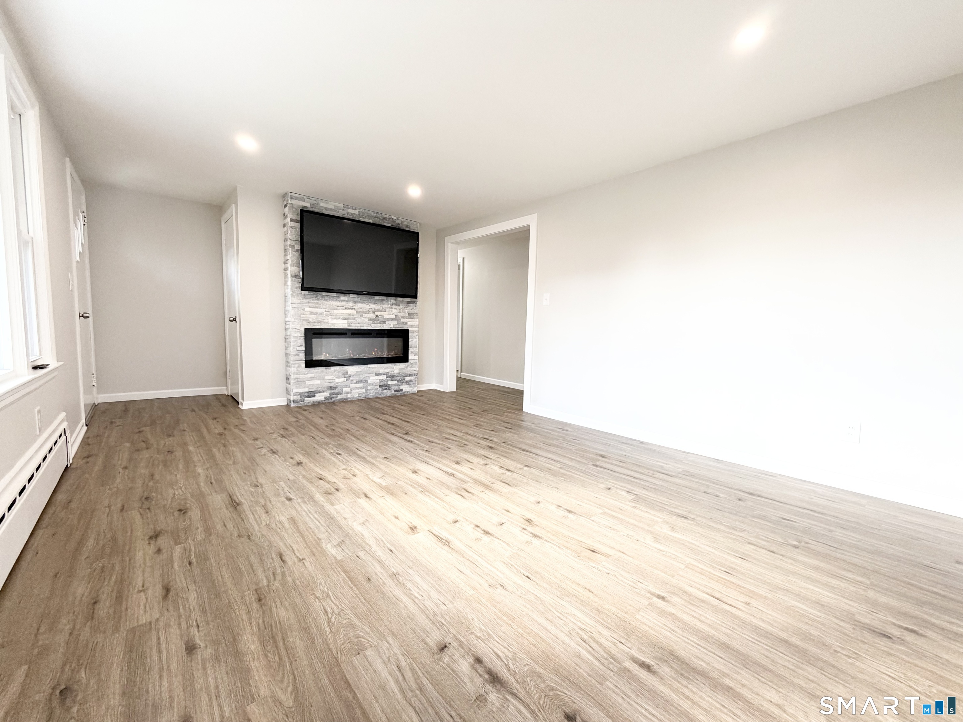 9 Eleanor Road Enfield CT 06082