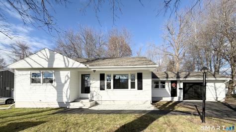 9 Eleanor Road Enfield CT 06082