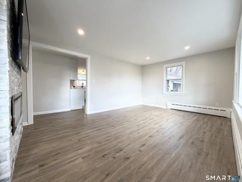 9 Eleanor Road Enfield CT 06082