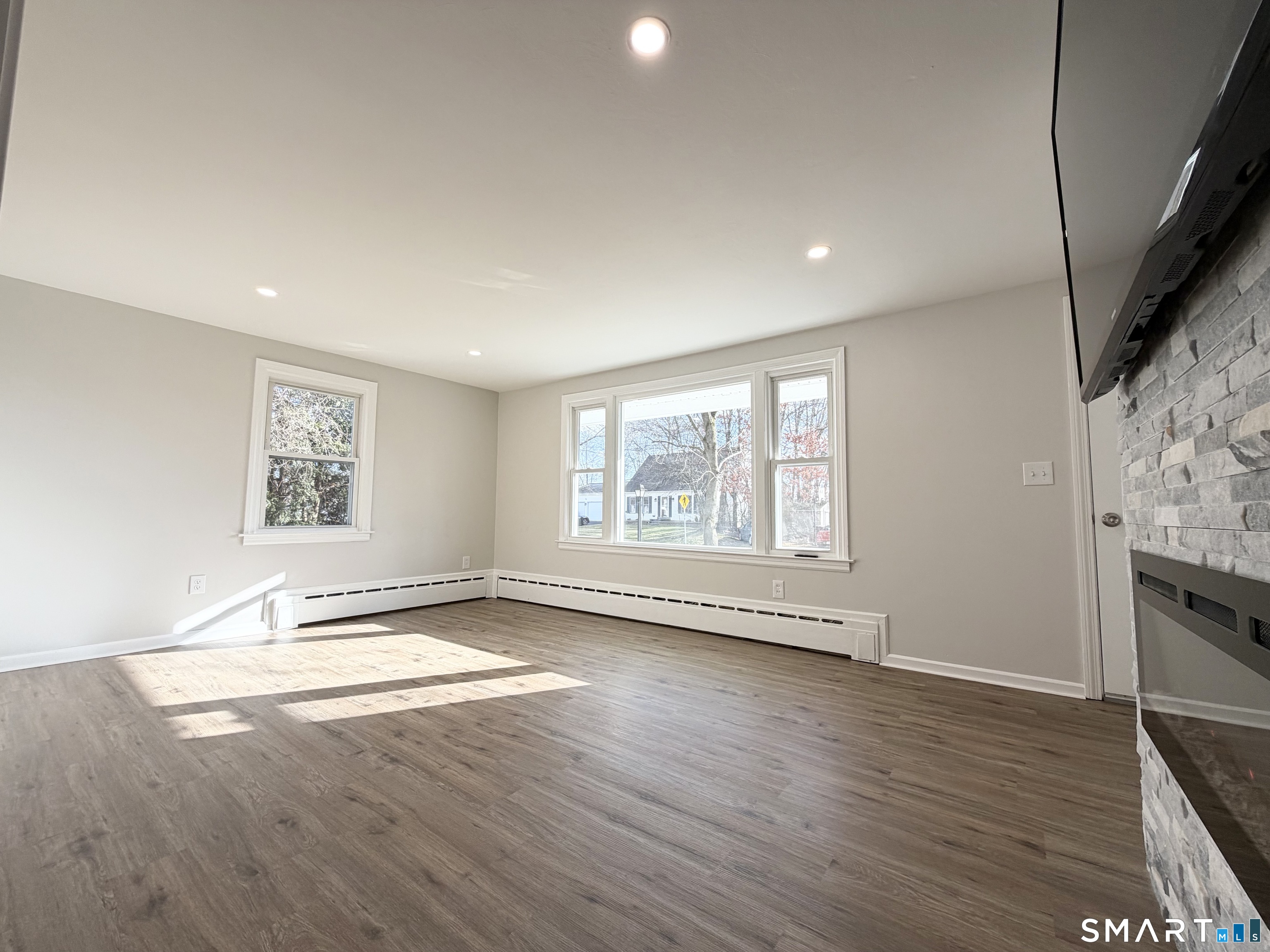 9 Eleanor Road Enfield CT 06082