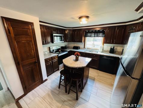 41 Bunny Lane Brooklyn CT 06234