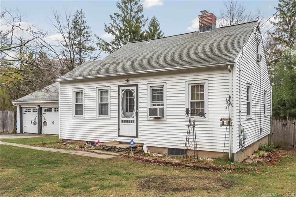 6 Castle Hill Road Newtown CT 06470