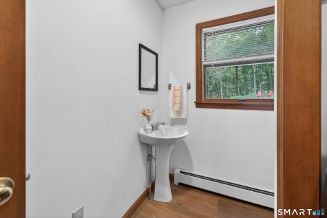 85 White Plains Road Norwich CT 06360