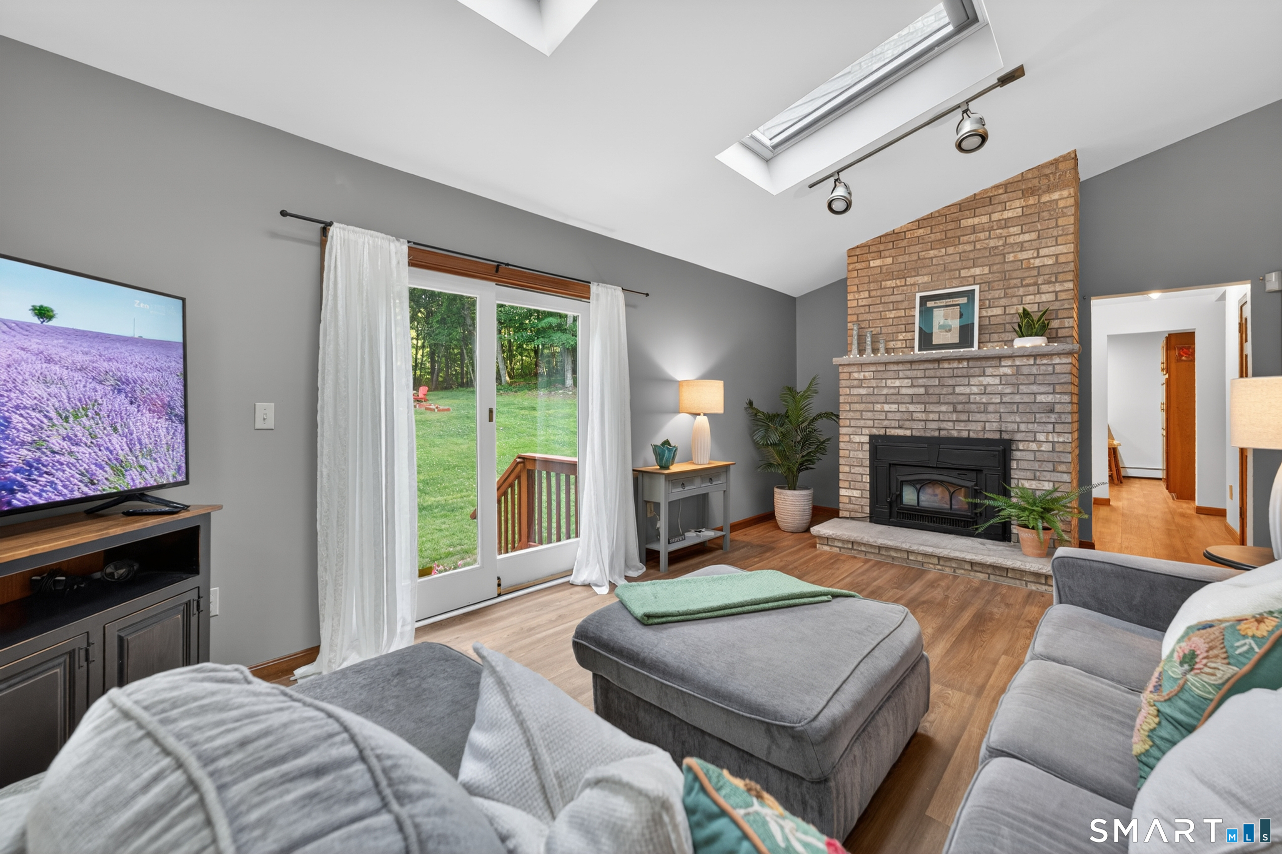 85 White Plains Road Norwich CT 06360