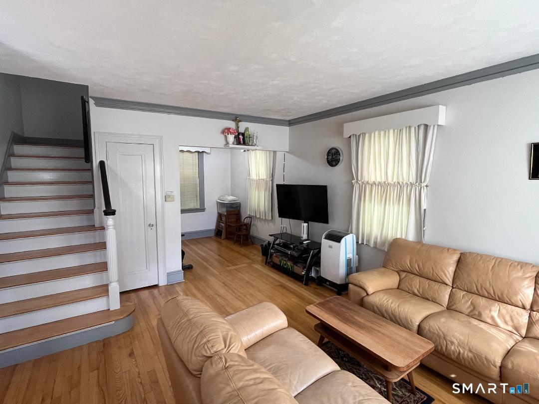 19 Portman Street Windsor CT 06095
