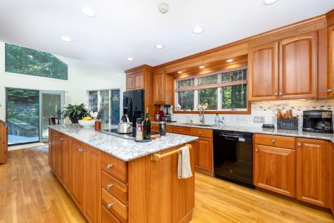 188 High Wood Drive Glastonbury CT 06073