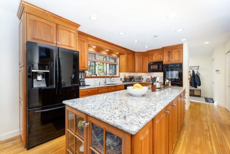 188 High Wood Drive Glastonbury CT 06073