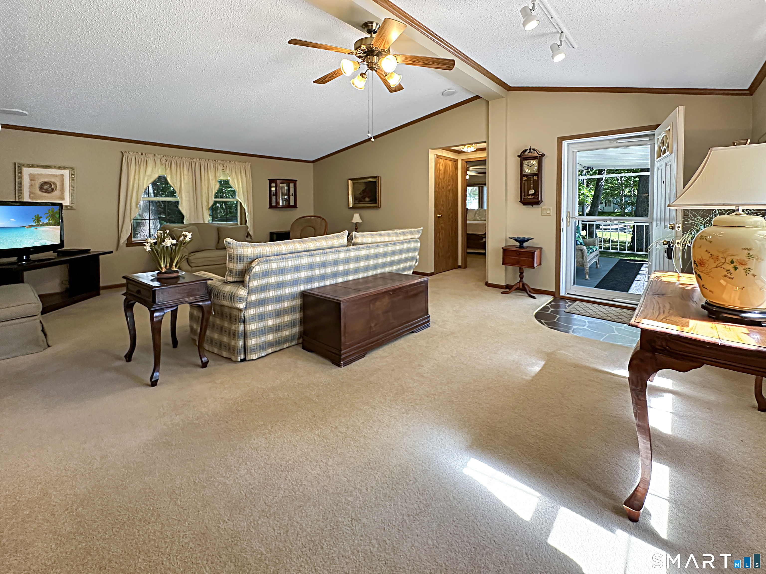 136 Hunters Road Norwich CT 06360