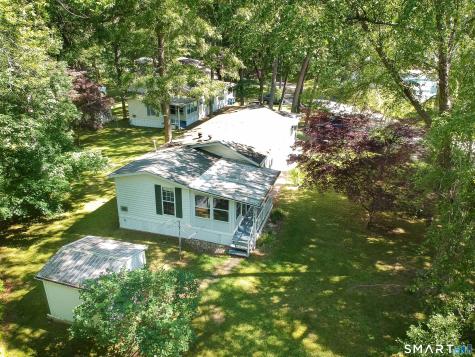 136 Hunters Road Norwich CT 06360