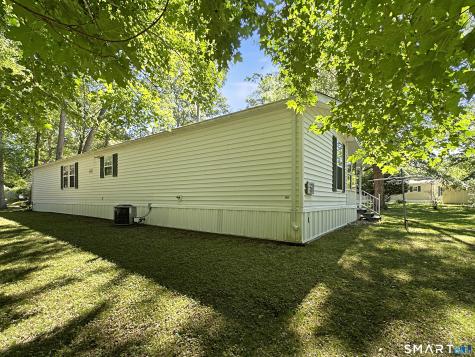 136 Hunters Road Norwich CT 06360