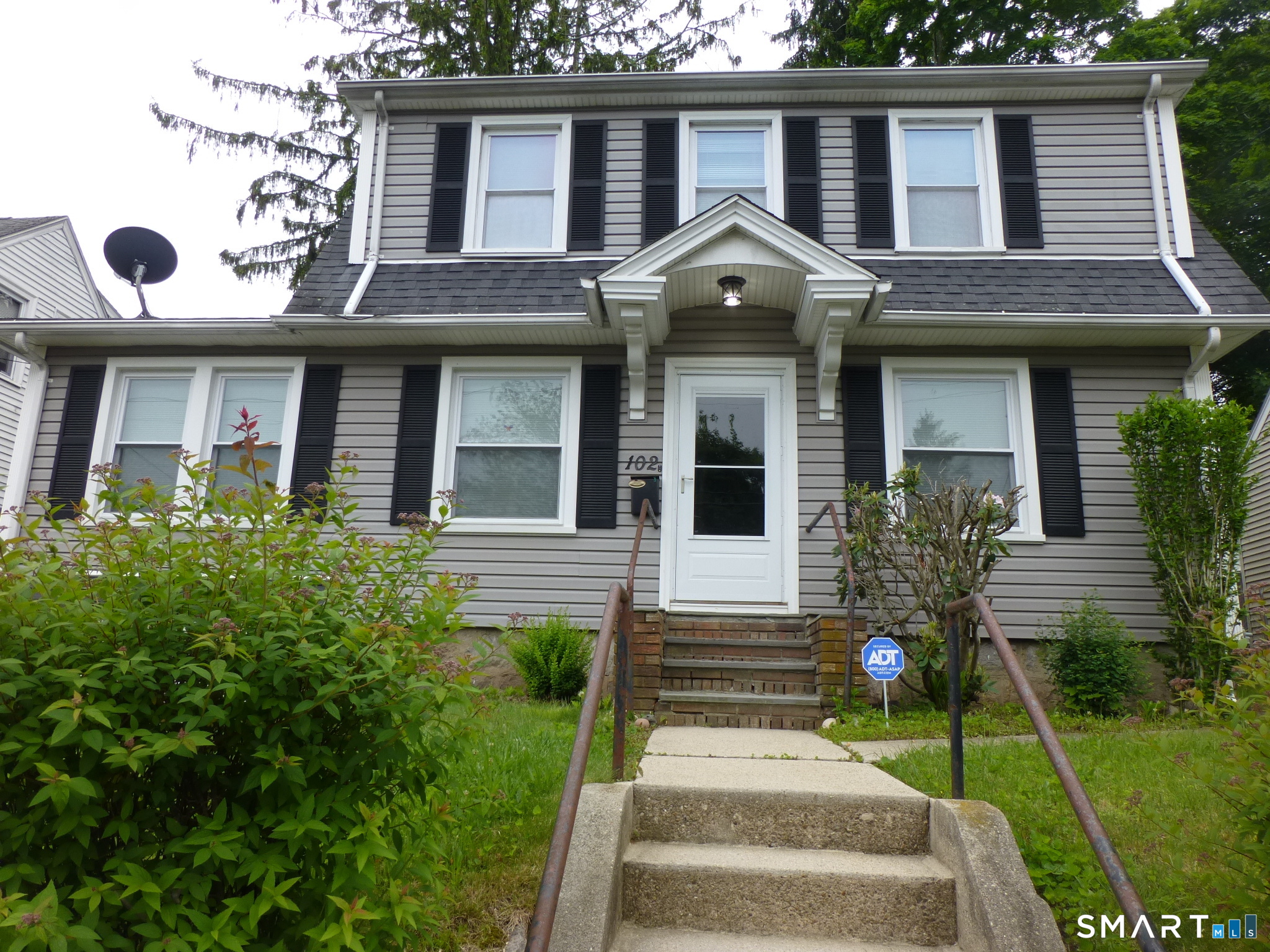 102 Norwood Avenue New London CT 06320