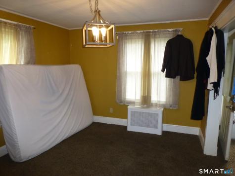 102 Norwood Avenue New London CT 06320