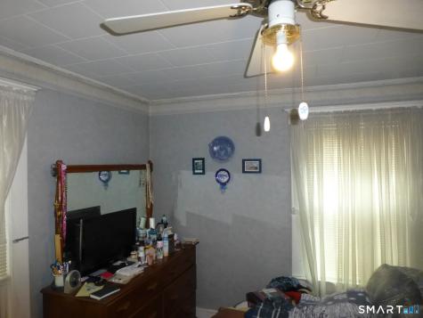 102 Norwood Avenue New London CT 06320