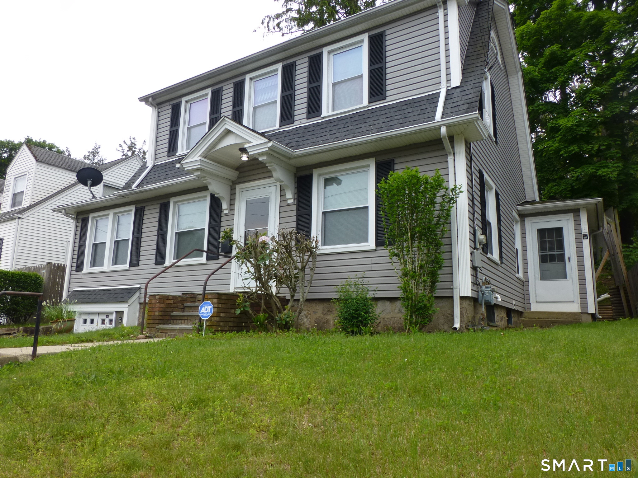 102 Norwood Avenue New London CT 06320
