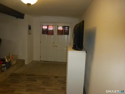 102 Norwood Avenue New London CT 06320