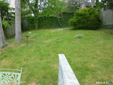 102 Norwood Avenue New London CT 06320