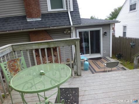 102 Norwood Avenue New London CT 06320