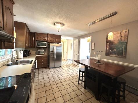 77 Lindsey Road Middletown CT 06457