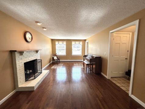 77 Lindsey Road Middletown CT 06457