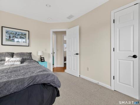 42 Nehantic Drive East Lyme CT 06357