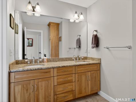 42 Nehantic Drive East Lyme CT 06357
