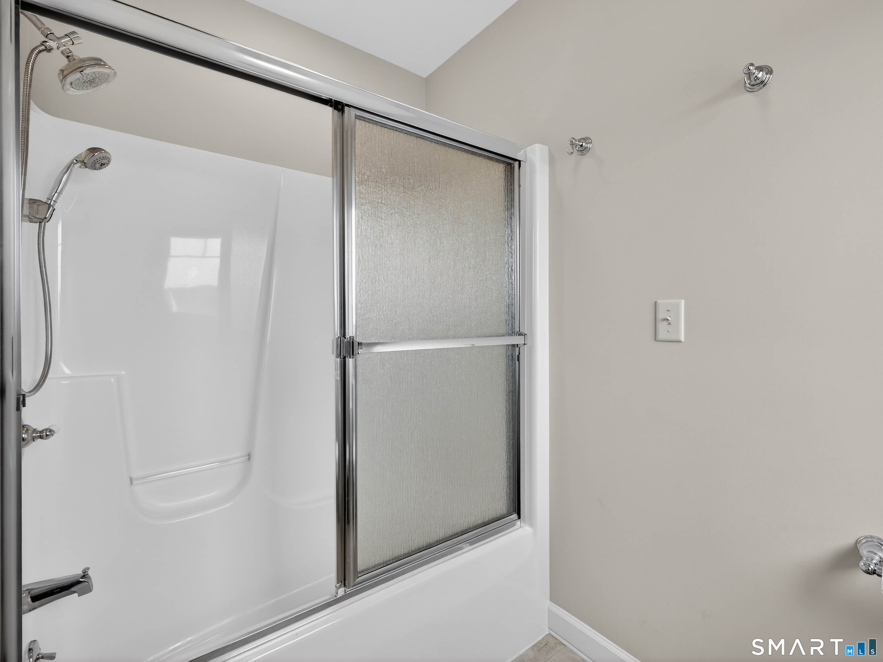 42 Nehantic Drive East Lyme CT 06357
