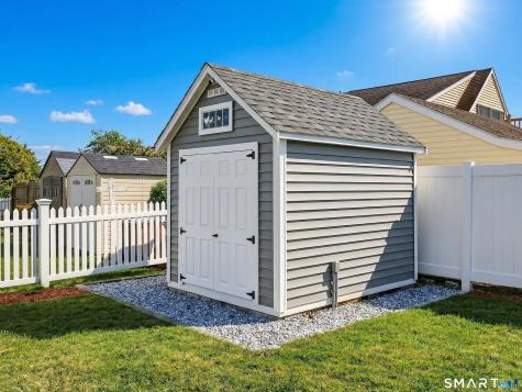 42 Nehantic Drive East Lyme CT 06357