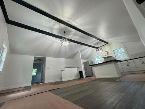 22 Hemlock Trail Newtown CT 06482