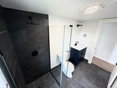 22 Hemlock Trail Newtown CT 06482