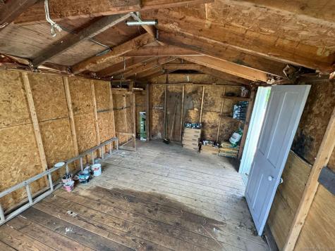 22 Hemlock Trail Newtown CT 06482