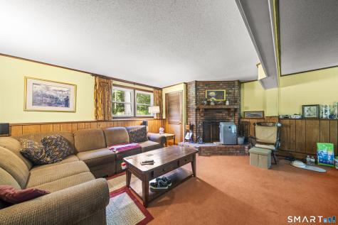 81 Buttles Road Granby CT 06035