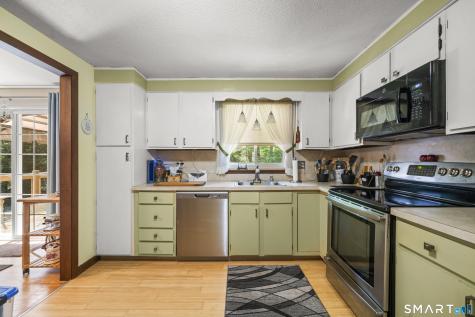 81 Buttles Road Granby CT 06035