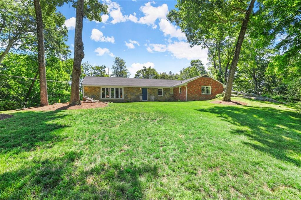 35 Tall Oaks Court Stamford CT 06903