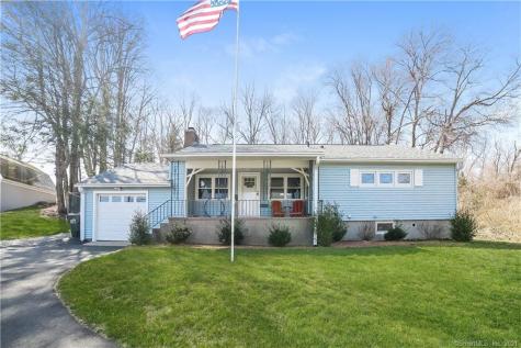 21 Three Mile Hill Road Middlebury CT 06762