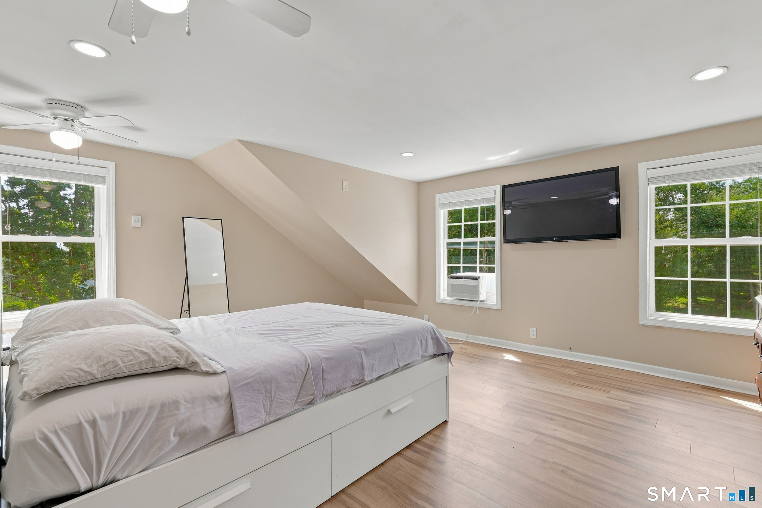 430 North Street Milford CT 06461